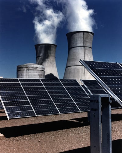 Solar vs. Traditional Energy: Cost and Environmental Comparison